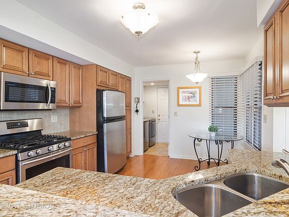 3rd image of 447 W Auburn Woods Ct