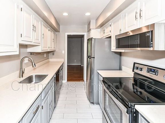 5th image of 3144 Hartwick Ln
