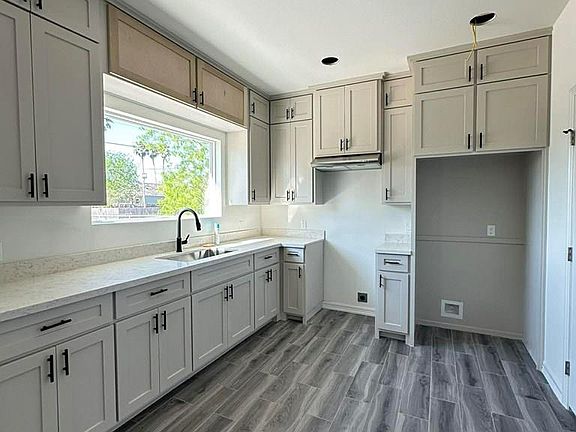 5th image of 16753 Borchardt Ave