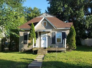 407 Woodbury St, Marshalltown, IA 50158