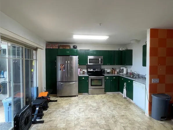 91-1023 Kamaaha Ave APT 807, Kapolei, HI 96707