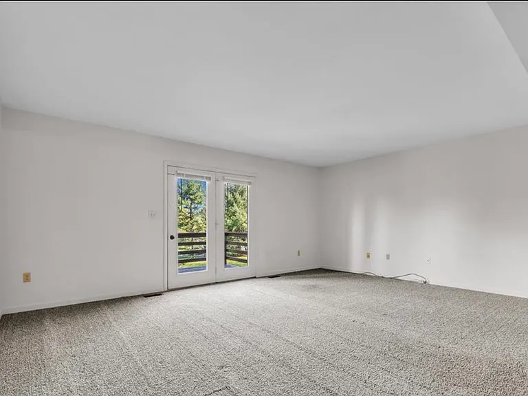 5480 Grace Ave — Photo 23
