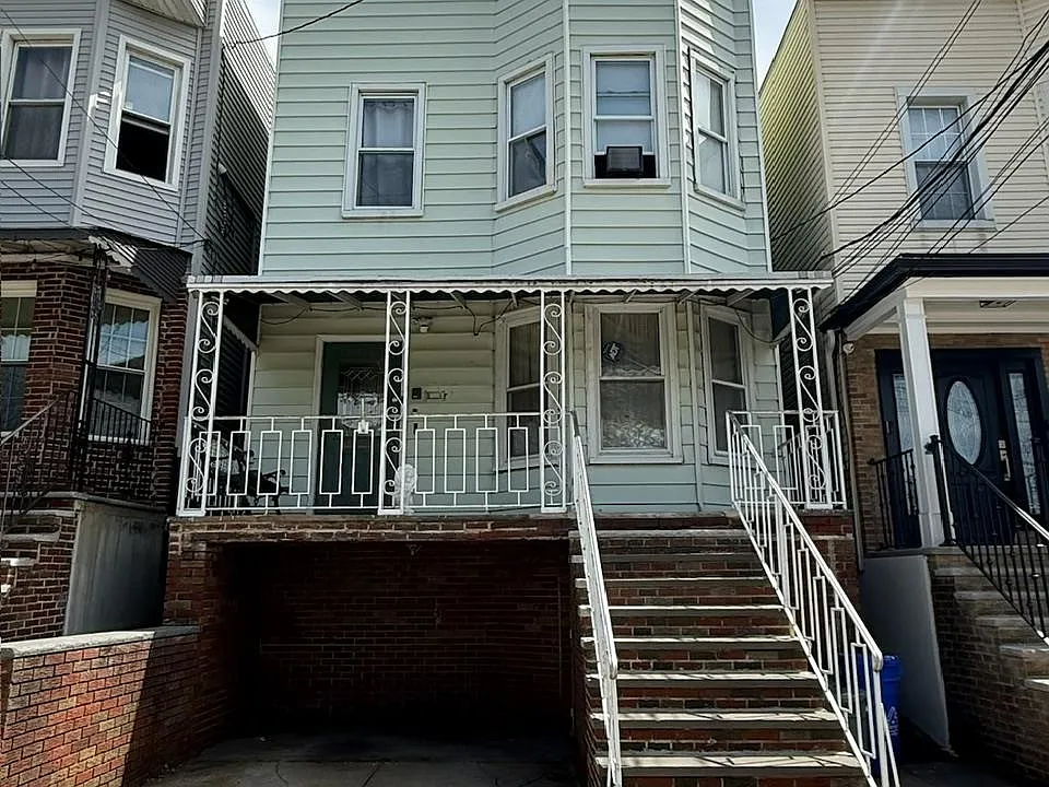 3310 John F Kennedy Blvd #2