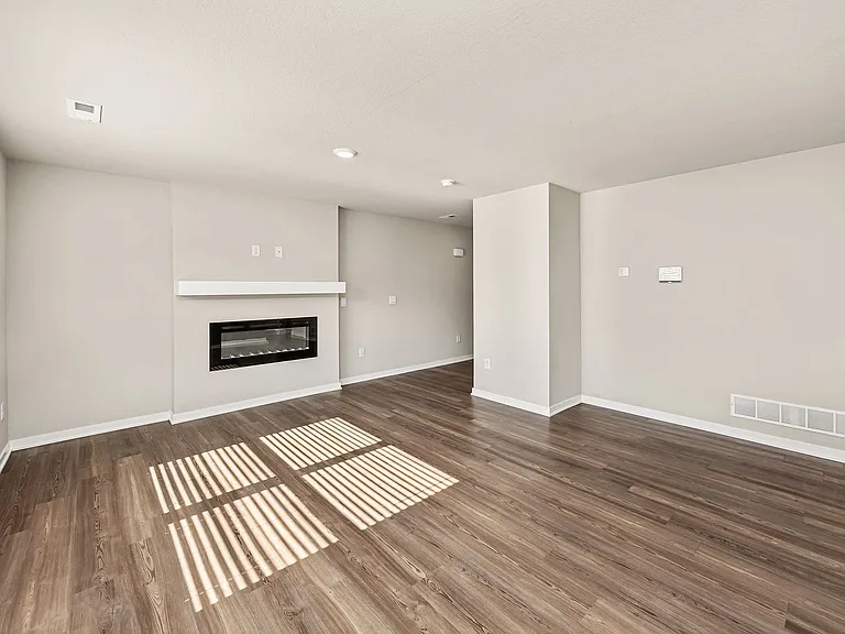 2578 SE Morningdew Dr — Photo 3