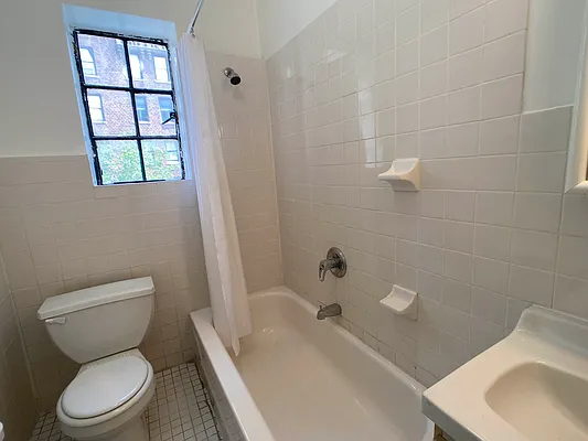 Rented by Highline Residential | media 36