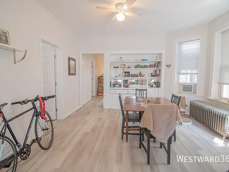 4018 W Oakdale Ave #2 — Photo 4