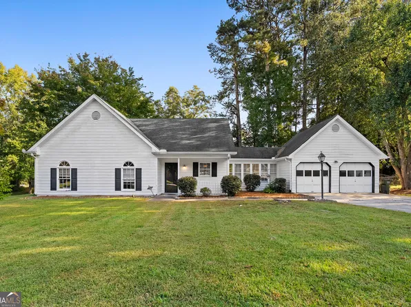 905 Burning Bush Dr, Loganville, GA 30052