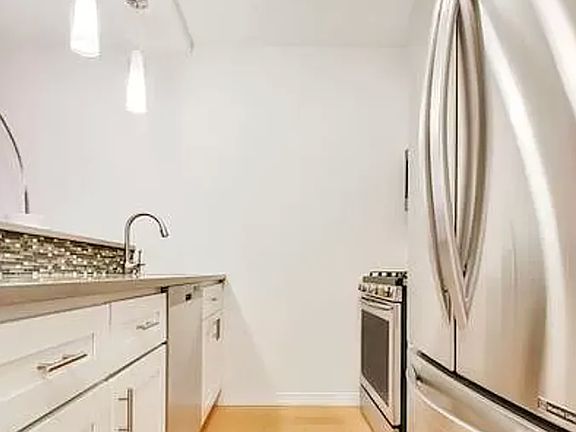 5th image of 350 W 50th St APT 12H