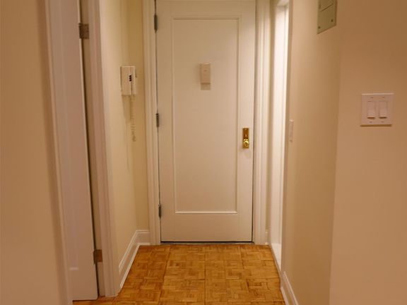 4th image of 520 E 79th St APT 3E