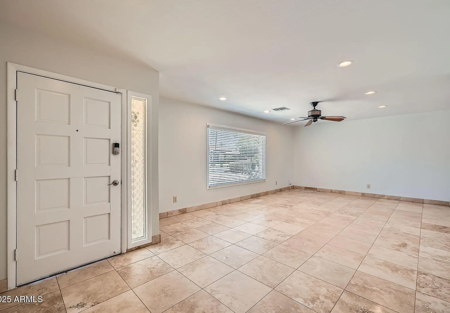 4 bed, 2.5 bath, 2120 sqft, $3,000 — Photo 4