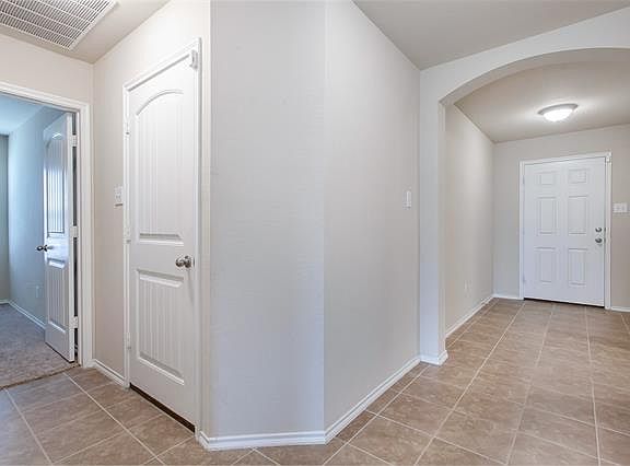 5th image of 1106 Roman Dr