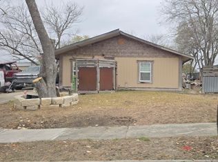 8811 Dale Vly Dr, San Antonio, TX 78227