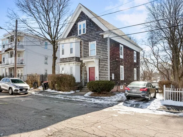 38 Howard Sq, Brockton, MA 02301