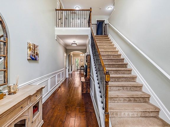 5th image of 309 Chasemont Ln