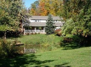 7580 Oak Hill Dr, Chesterland, OH 44026