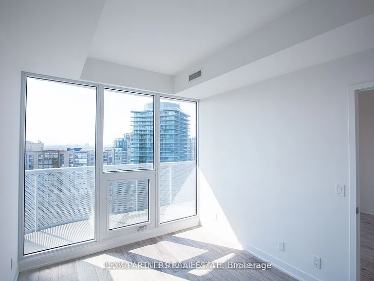 15 Holmes Ave #1704 — Photo 13