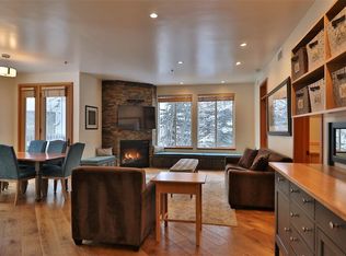 201 Squaw Peak Rd #412, Olympic Valley, CA 96146