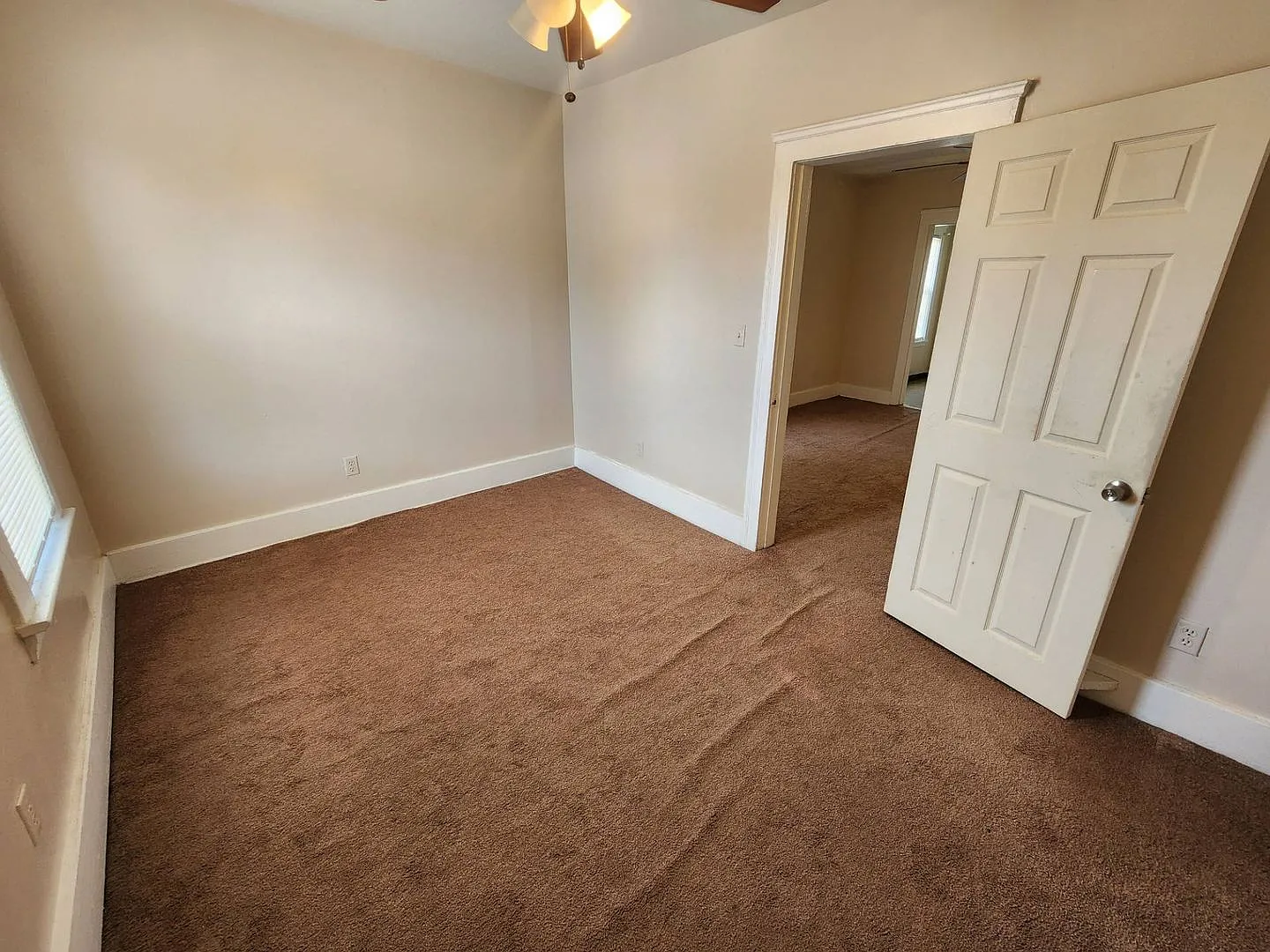 4629 Storer Ave — Photo 3