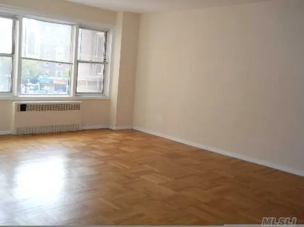 110-45 Queens Boulevard image 1 of 4