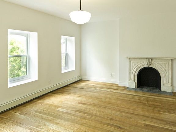 2nd image of 108 Gates Ave APT 3