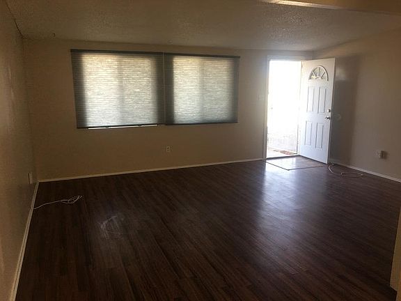 3rd image of 71521 Juanita Dr