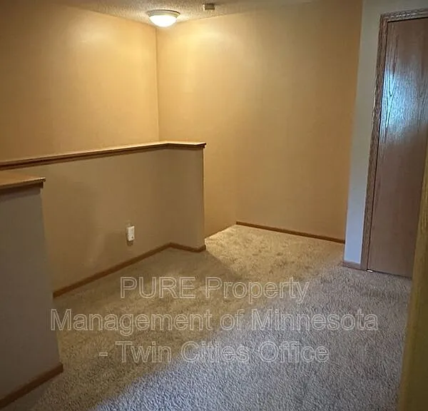 15644 Garrett Dr — Photo 8