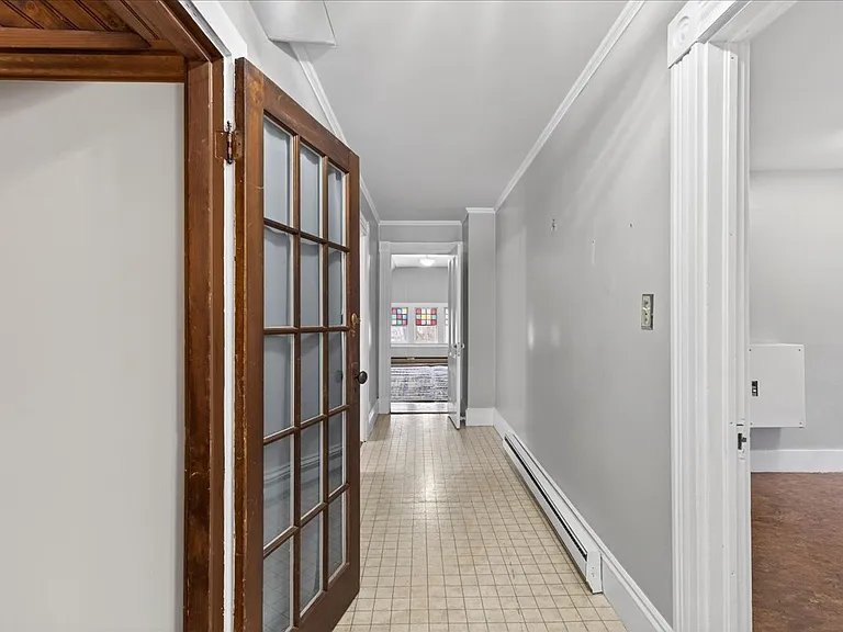 31 Franklin St #C — Photo 3