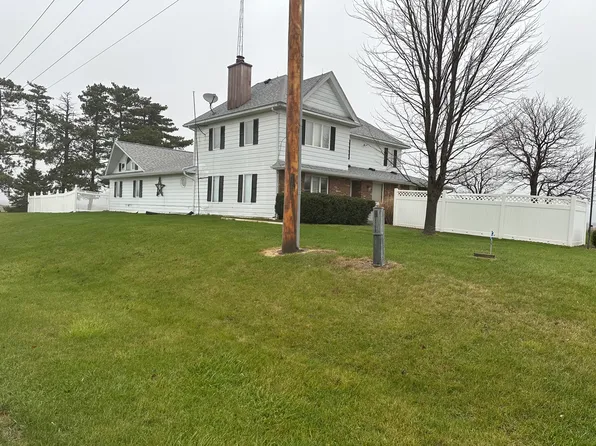 20608 Carroll Rd, Morrison, IL 61270