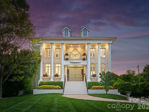 1120 Chollywood Dr, Charlotte, NC 28211