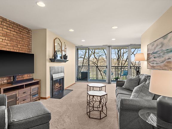 5th image of 5950 Oakwood Dr APT 4B