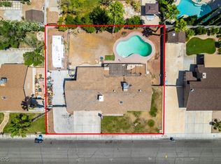 6710 Rocking Horse Ave, Las Vegas, NV 89108