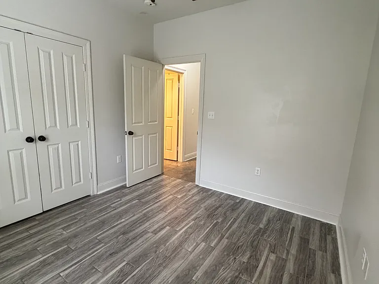 3001 Northbank Dr — Photo 27