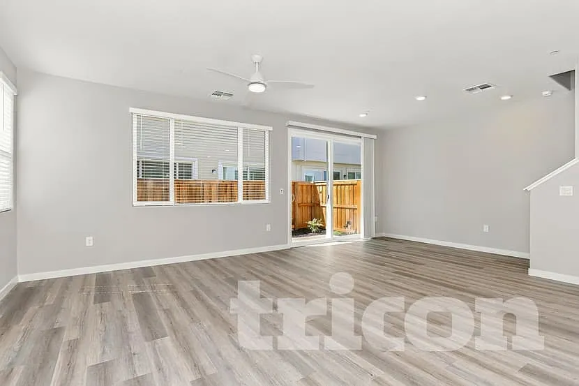2066 Delta View Ave Sacramento CA — Photo 3