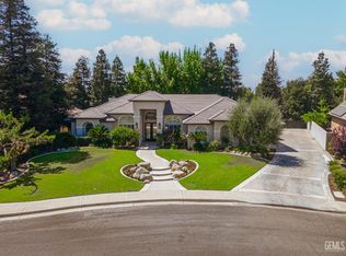 10311 Exsham Dr, Bakersfield, CA 93311