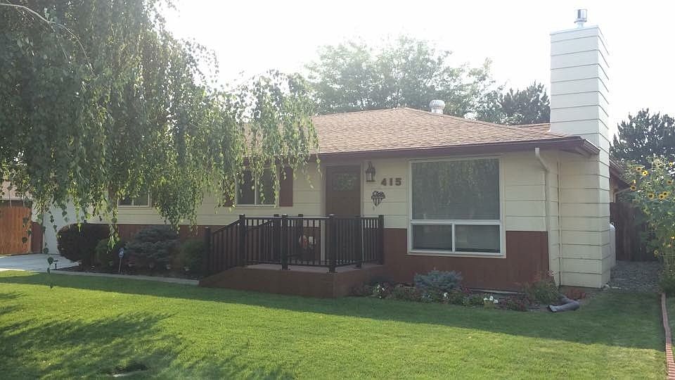 1st image of 415 N Desdemona Ave