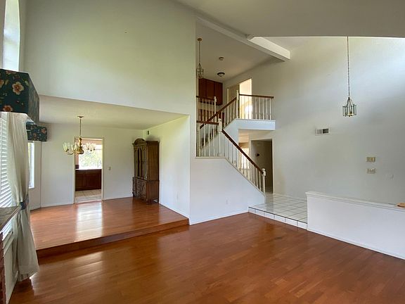 5th image of 6884 Calle Tania