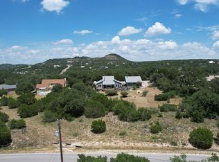 1061 Cougar Dr #27, Canyon Lake, TX 78133
