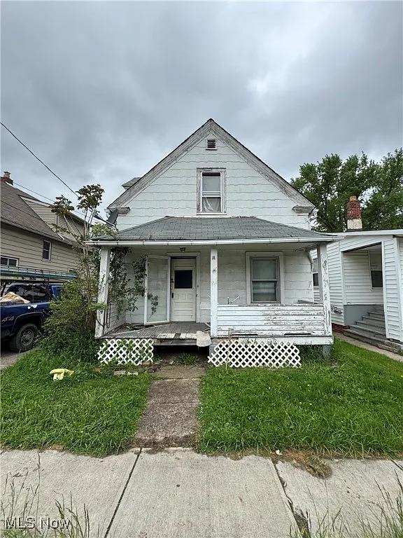 3212 Cypress Ave photo 1