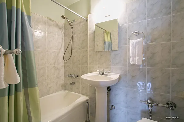 Sold by Abacus Properties | media 28