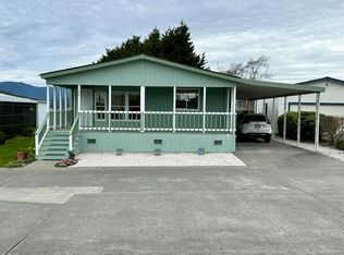 130 Crest Dr, Fortuna, CA 95540