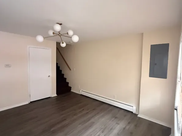 312A Bergen St, Newark, NJ 07103