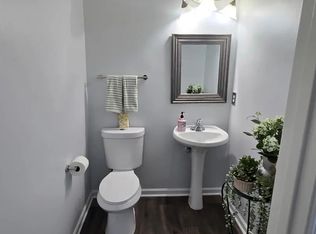 25415 Morse Dr, Chantilly, VA 20152