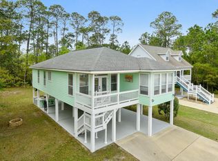 205 Hackberry Dr, Pass Christian, MS 39571