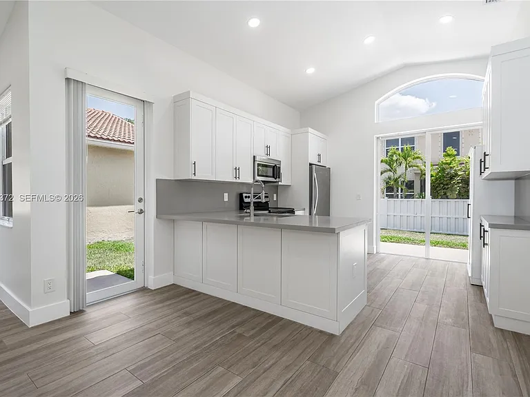 15130 SW 49th Ct — Photo 6