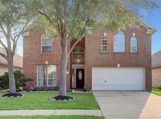 313 Marina Oaks Ct, Kemah, TX 77565