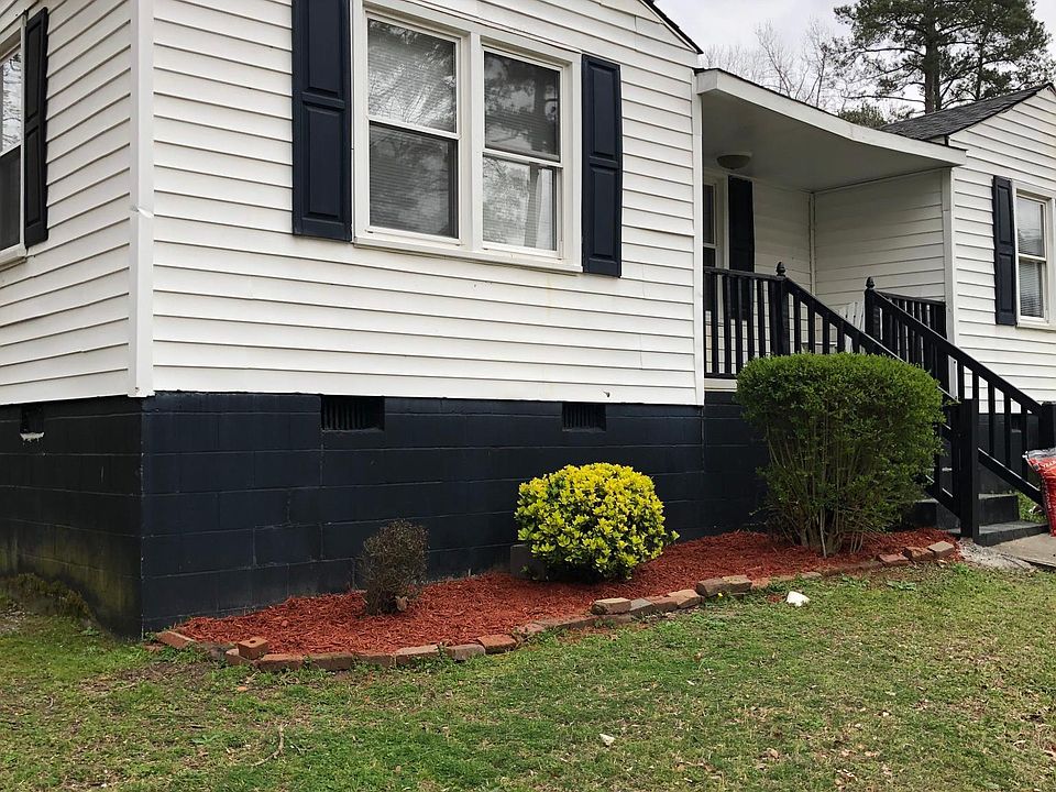 1627 Unit Front View