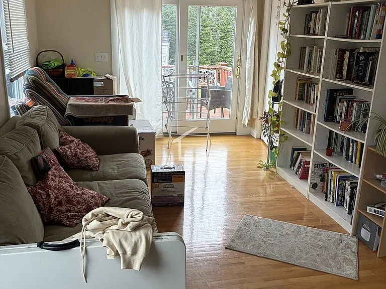 72 Fessenden St — Photo 3