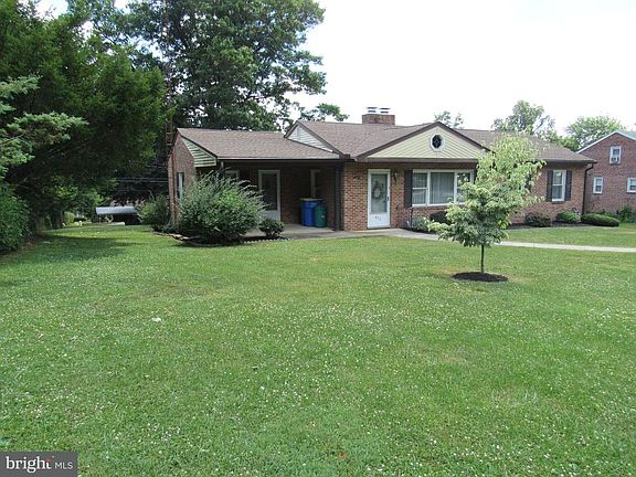 2nd image of 432 Hillcrest Rd
