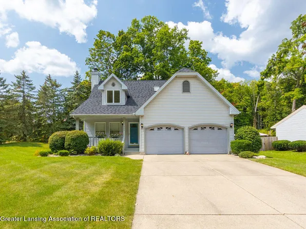 340 Williamsburg Rd, Lansing, MI 48917