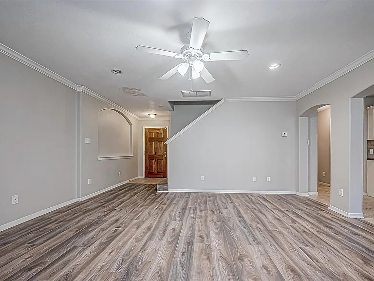 10043 Morocco Rd — Photo 6